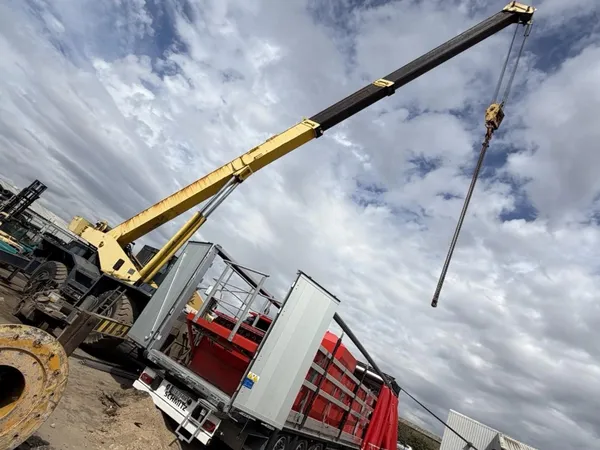Coles RT45/50 Rough Terrain Yard Crane – view 2