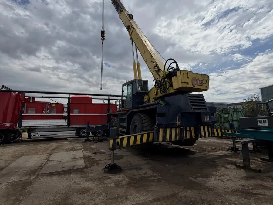Coles RT45/50 Rough Terrain Yard Crane – view 1
